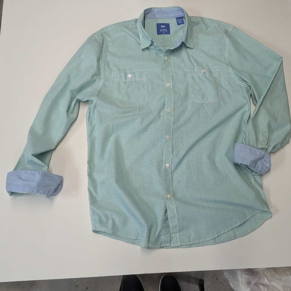 Michael Brandon Size XL Green Button Down